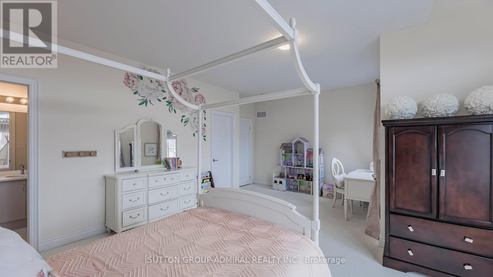 19 Paradise Valley Trail, King, Ontario  L7B 0A5 - Photo 31 - N12041120