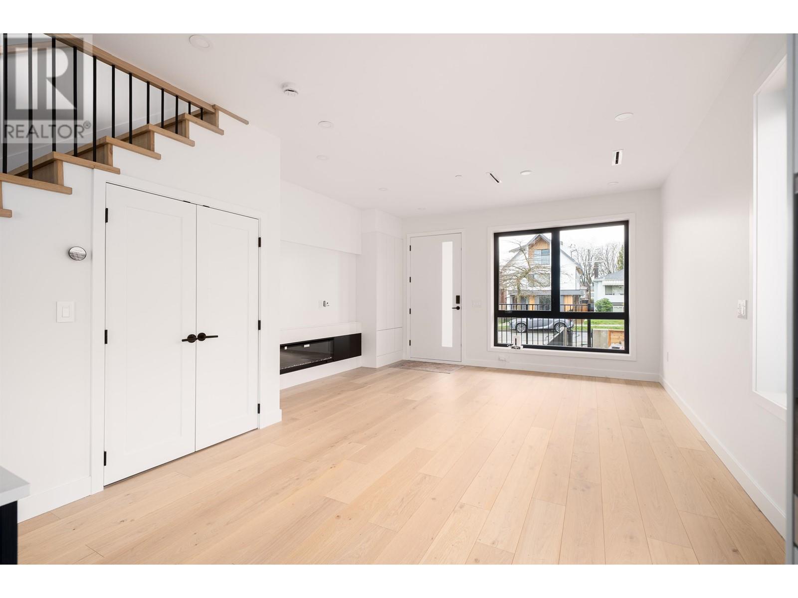 8086 Laurel Street, Vancouver, British Columbia  V6P 3V1 - Photo 4 - R2981890