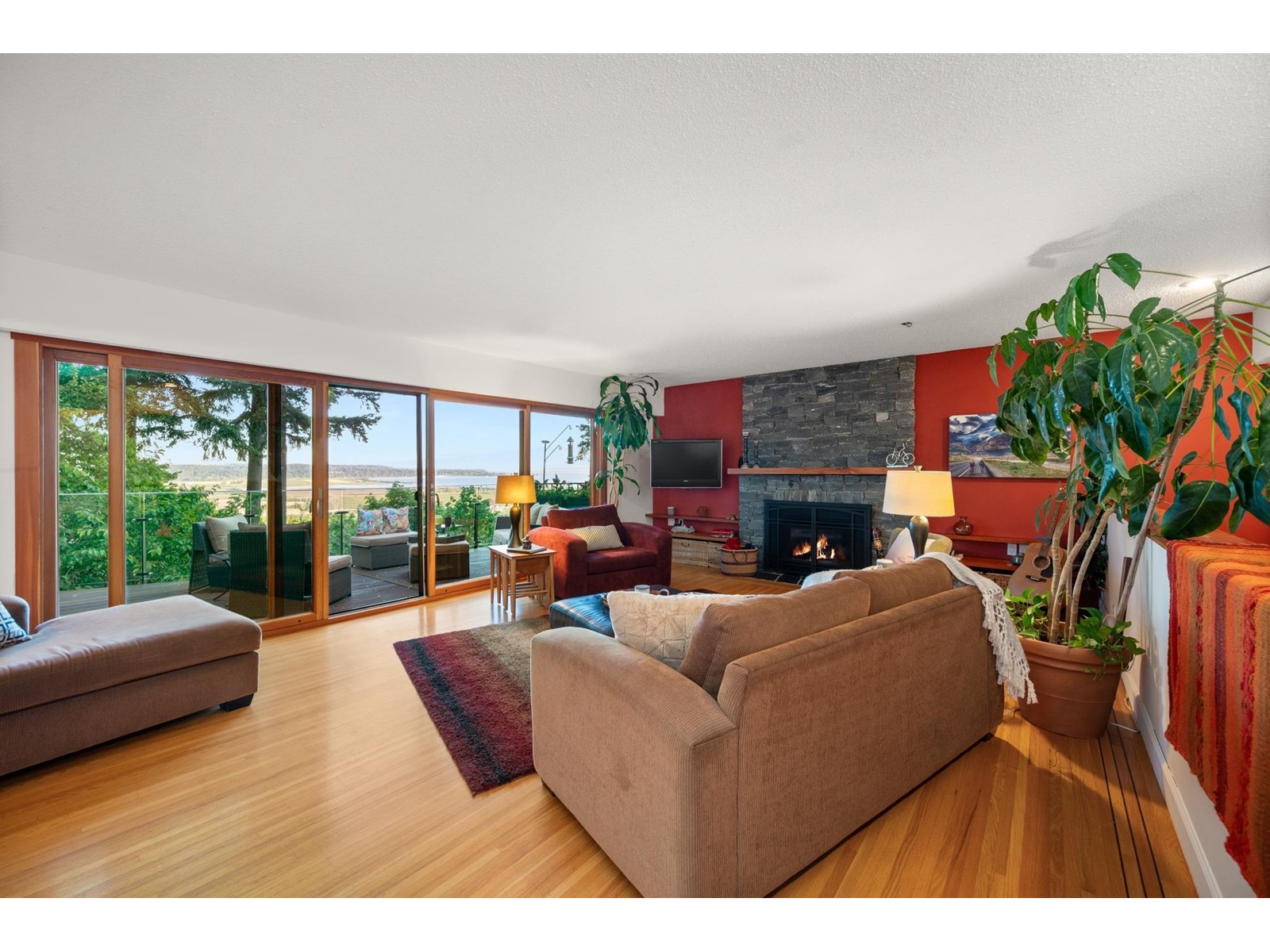 Property at 13464 56 AVENUE image 5
