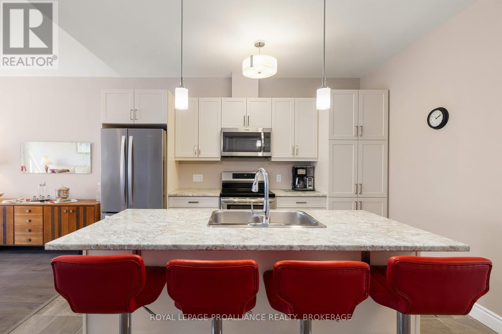 193 Sorbie Crescent, Loyalist, Ontario  K7N 0B8 - Photo 16 - X12041074