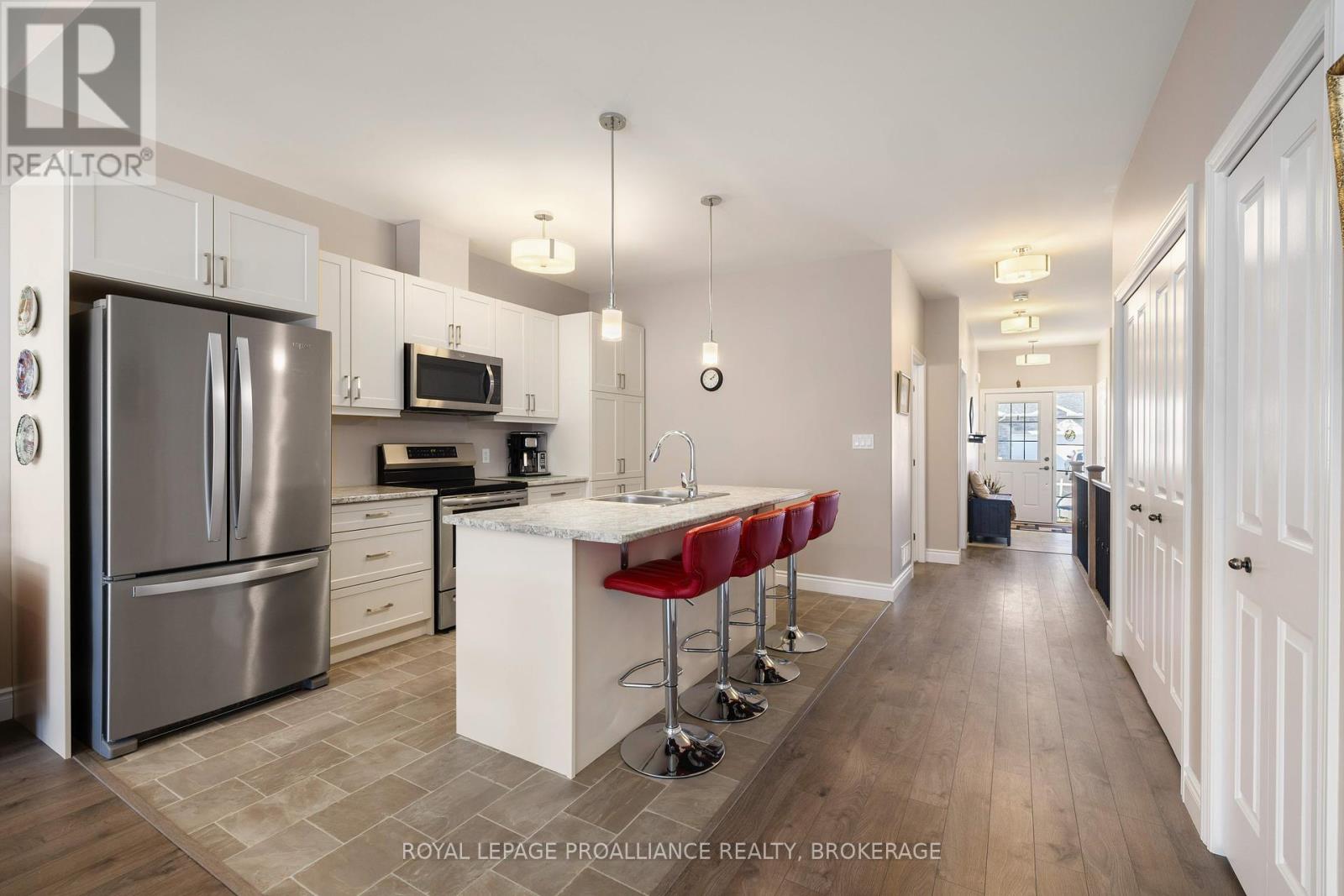 193 Sorbie Crescent, Loyalist, Ontario  K7N 0B8 - Photo 21 - X12041074