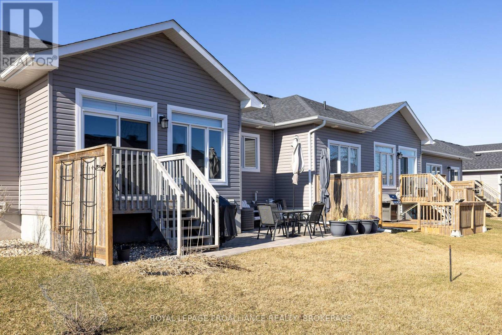 193 Sorbie Crescent, Loyalist, Ontario  K7N 0B8 - Photo 32 - X12041074
