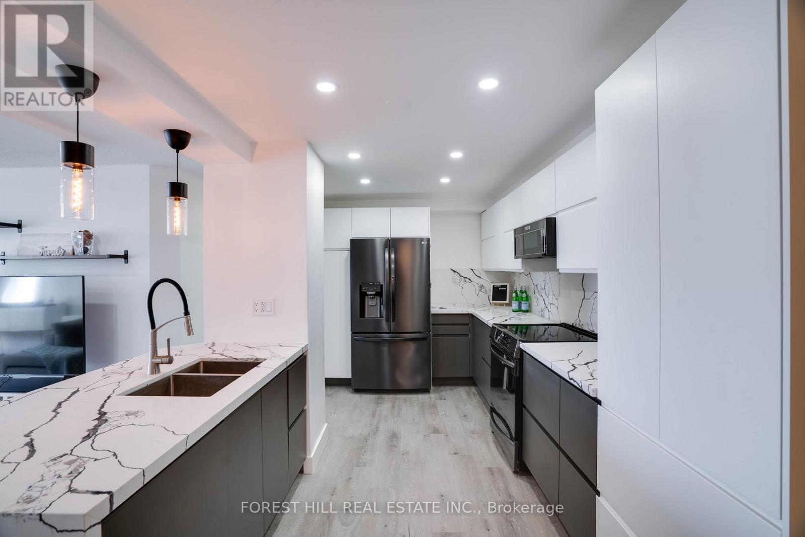 Property at 1811 - 236 ALBION ROAD image 3