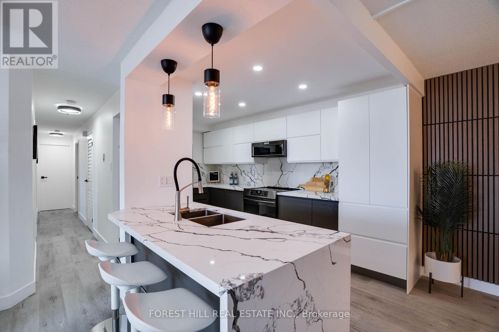 Property at 1811 - 236 ALBION ROAD image 4