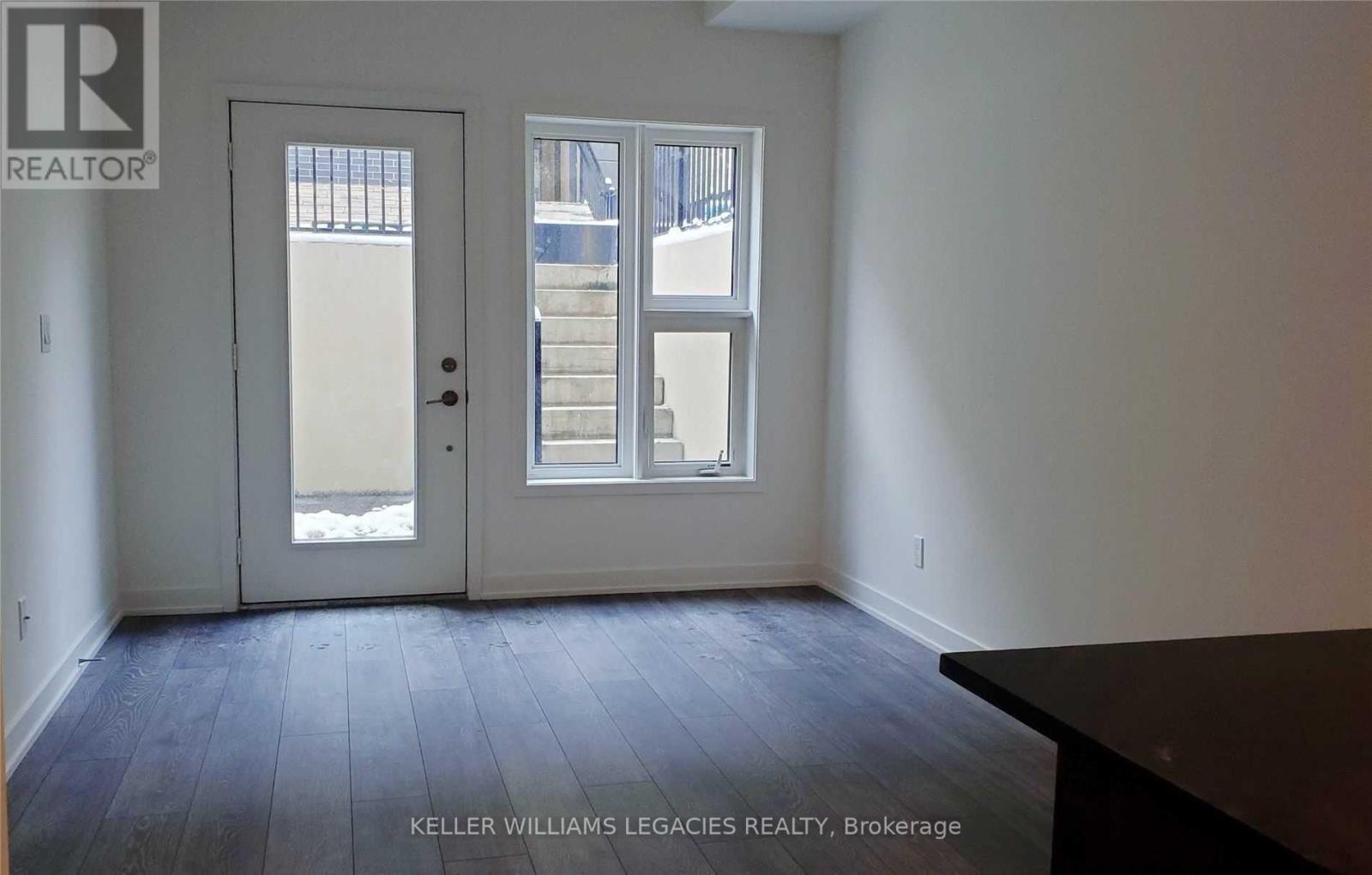 818 - 1133 Cooke Boulevard, Burlington, Ontario  L7T 0C3 - Photo 6 - W12041158