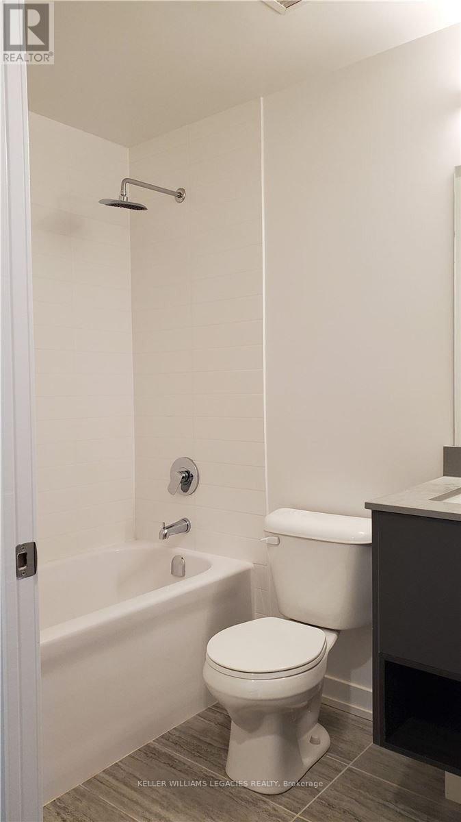 818 - 1133 Cooke Boulevard, Burlington, Ontario  L7T 0C3 - Photo 8 - W12041158