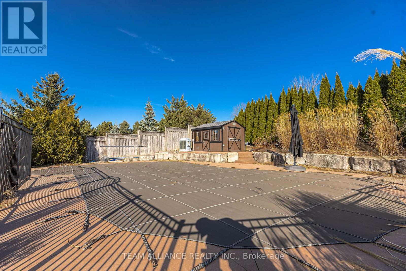 Photo 34 of 48 for 2114 Riverbend Road W