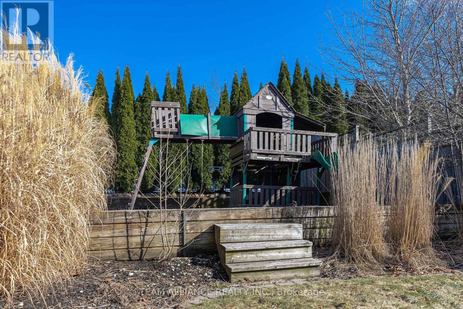Photo 36 of 48 for 2114 Riverbend Road W