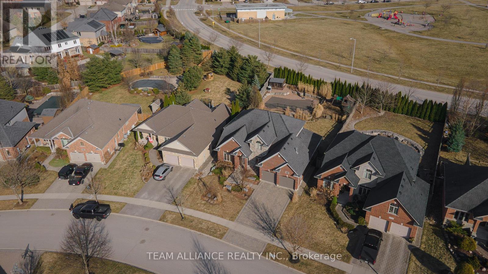 Photo 40 of 48 for 2114 Riverbend Road W