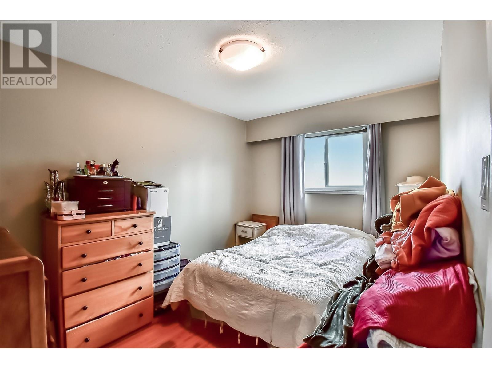 5477 Portland Street, Burnaby, British Columbia  V5J 2R5 - Photo 9 - R2981962