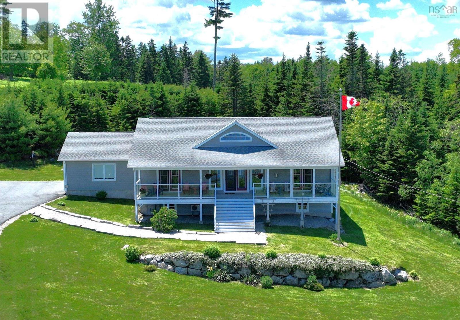 380 Oakland Road, Indian Point, Nova Scotia  B0J 2E0 - Photo 3 - 202505781