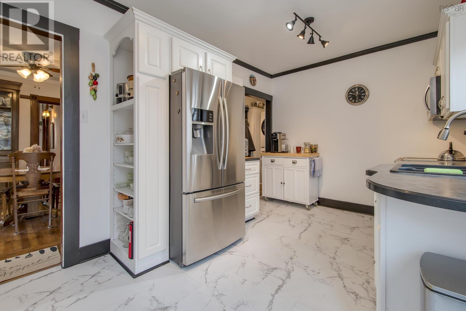 31 Maple Street, Bridgewater, Nova Scotia  B4V 2E2 - Photo 16 - 202505784