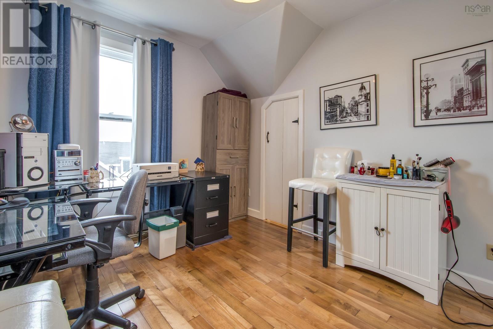 31 Maple Street, Bridgewater, Nova Scotia  B4V 2E2 - Photo 33 - 202505784