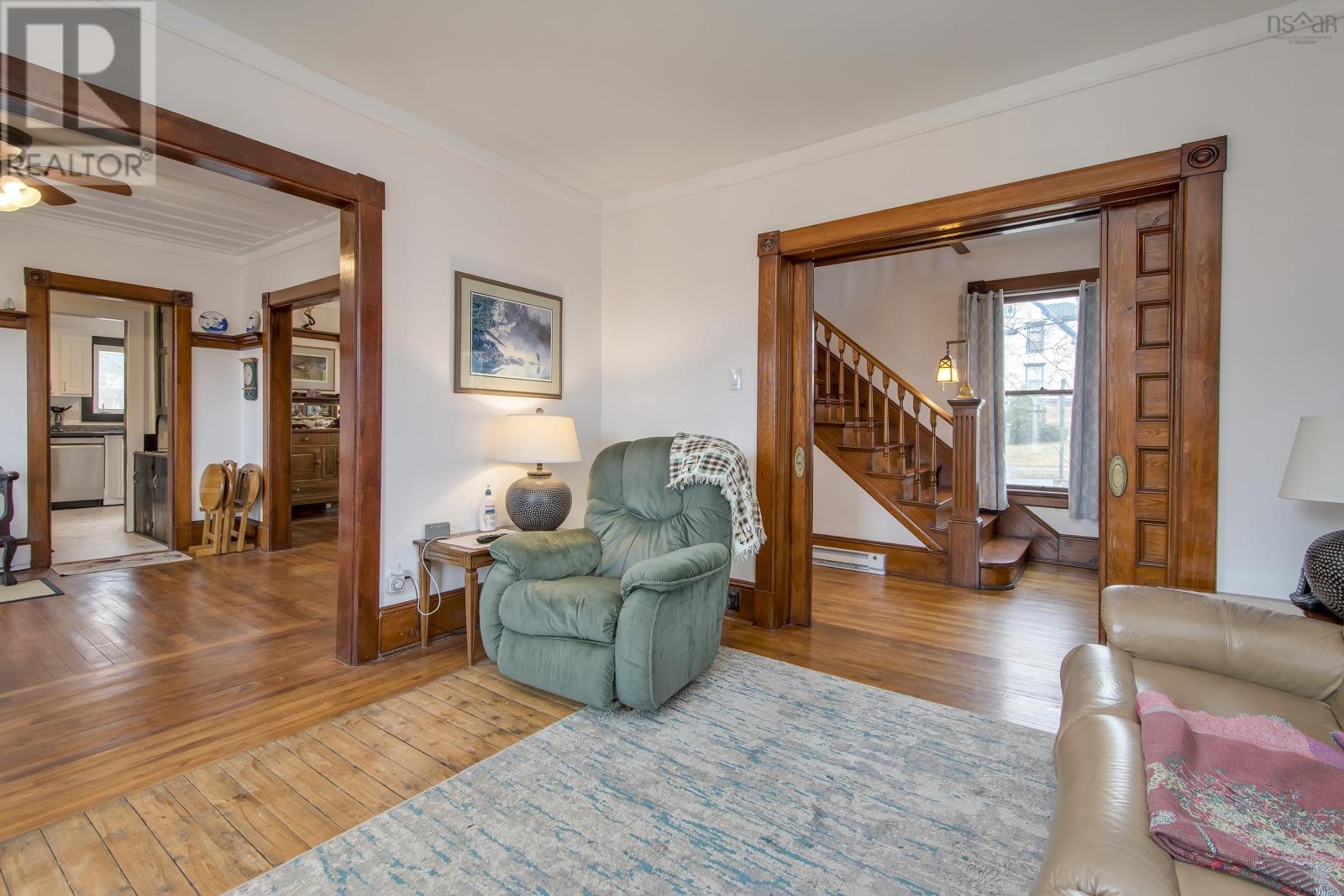 31 Maple Street, Bridgewater, Nova Scotia  B4V 2E2 - Photo 7 - 202505784