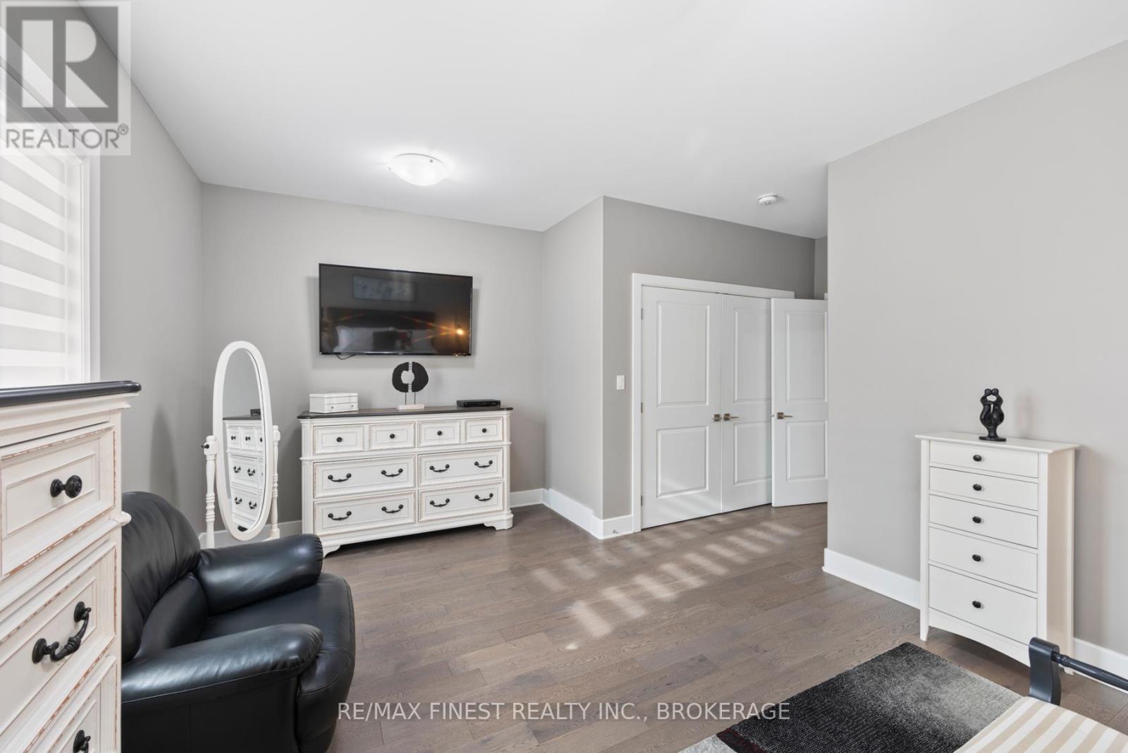 246 Pauline Tom Avenue, Kingston, Ontario  K7K 0G1 - Photo 25 - X12041264