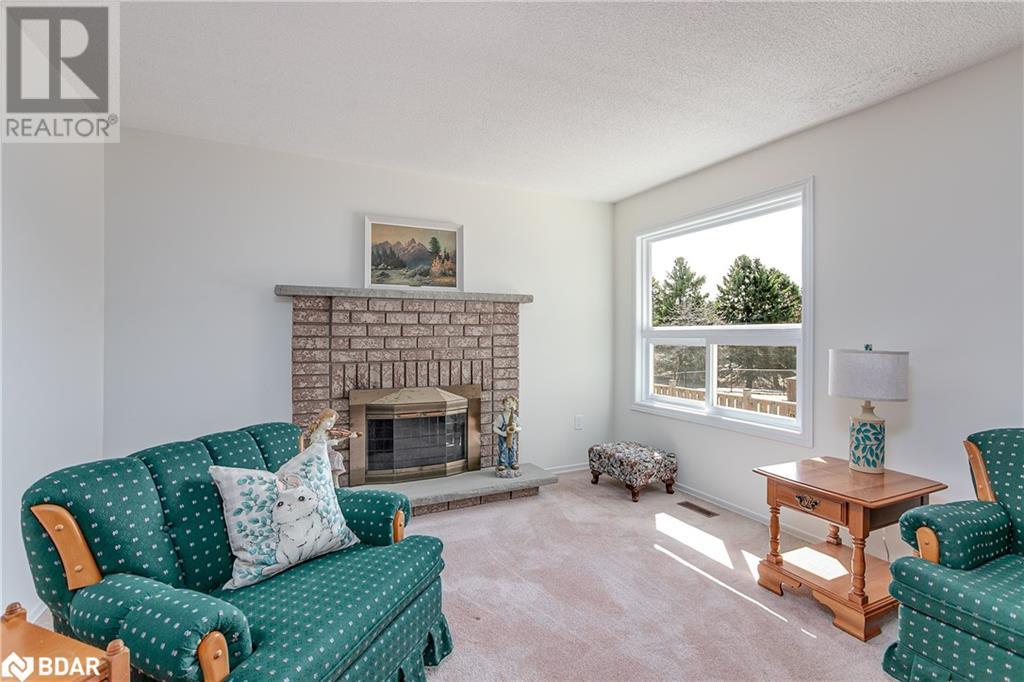 2285 Meadowland St Street, Innisfil, Ontario  L0L 1K0 - Photo 11 - 40707733