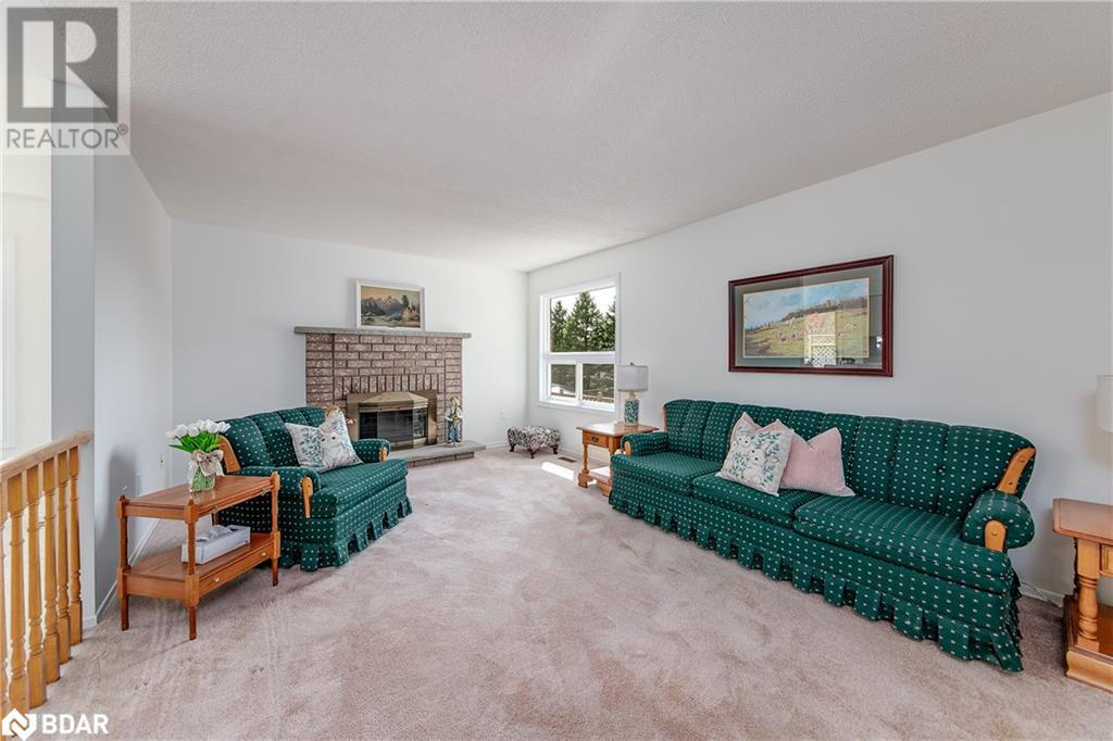 2285 Meadowland St Street, Innisfil, Ontario  L0L 1K0 - Photo 13 - 40707733