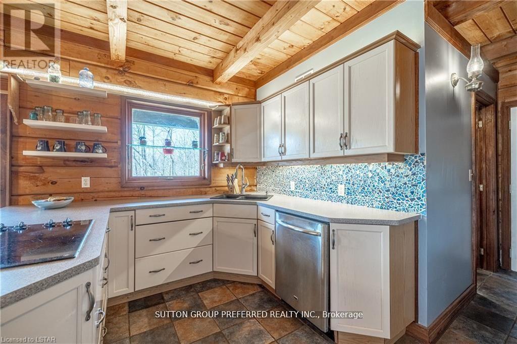 14653 Currie Road, Dutton/dunwich, Ontario  N0L 1J0 - Photo 8 - X12041227