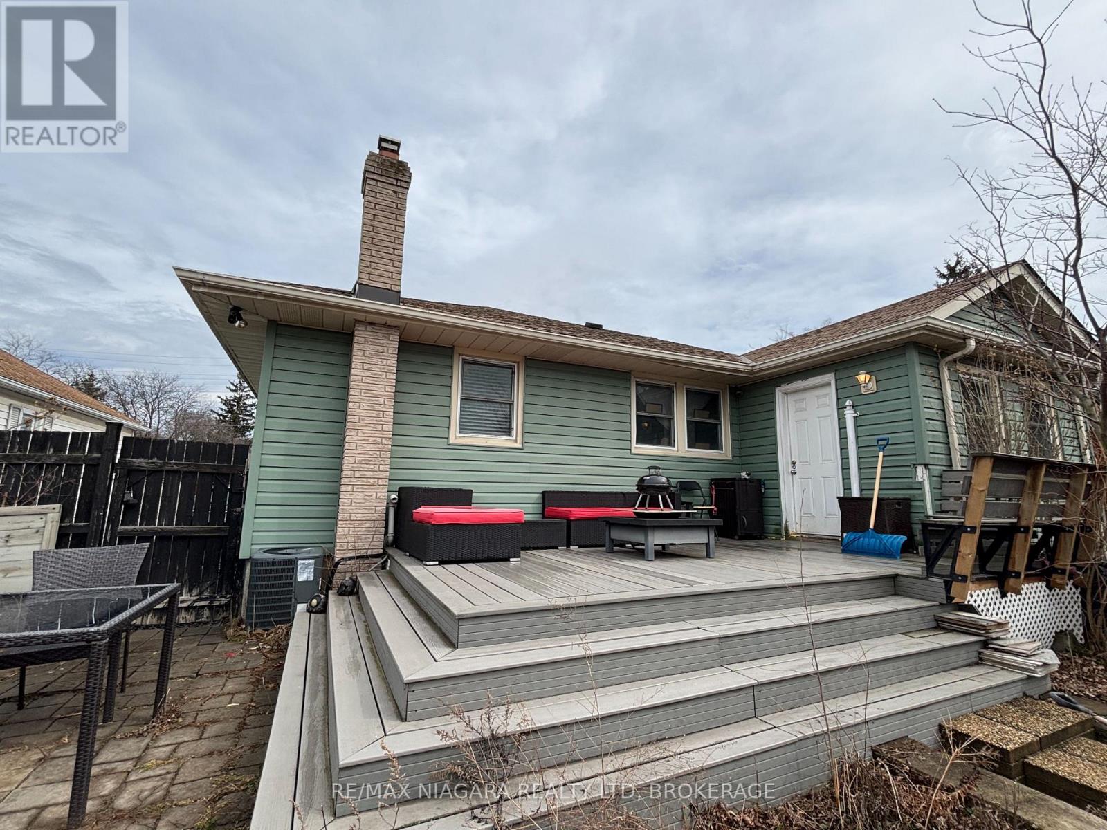 Property at 297 VINE STREET image 2