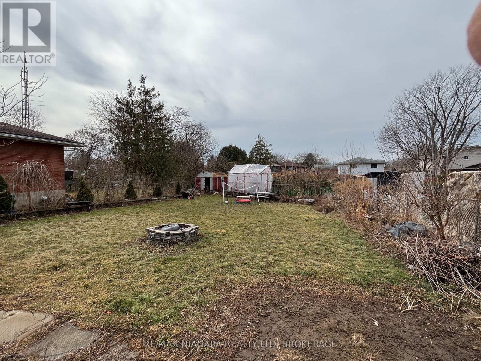 Property at 297 VINE STREET image 3