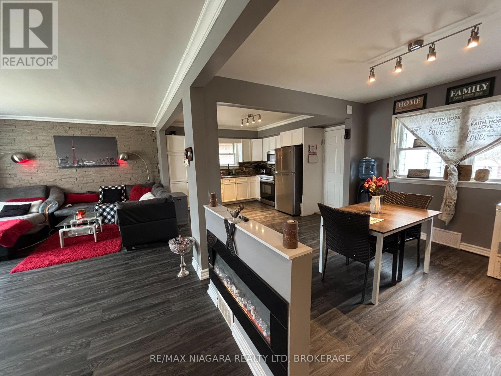 Property at 297 VINE STREET image 4