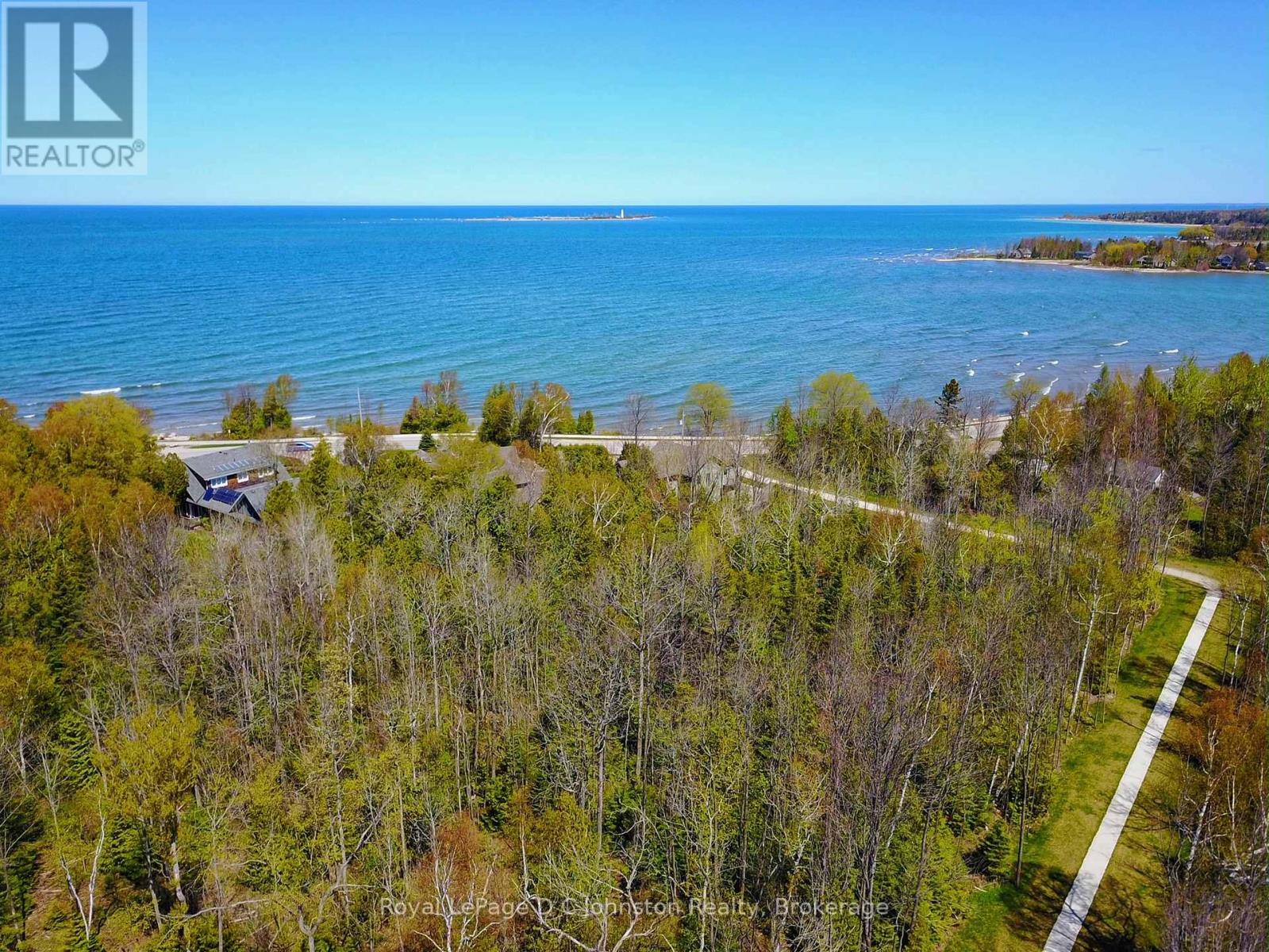 29 Lakeside Woods Crescent, Saugeen Shores, Ontario  N0H 2C6 - Photo 6 - X12041241
