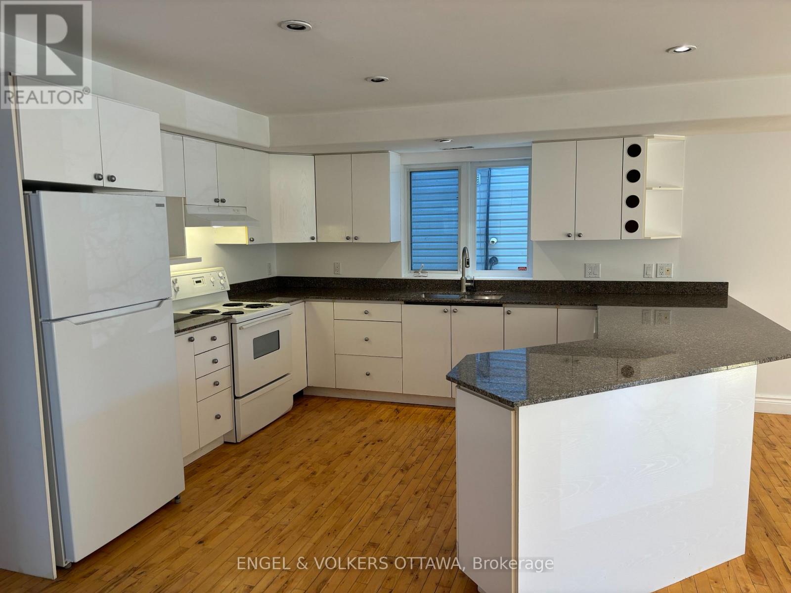 A - 306 Presland Road, Ottawa, Ontario  K1K 2B8 - Photo 5 - X12017667