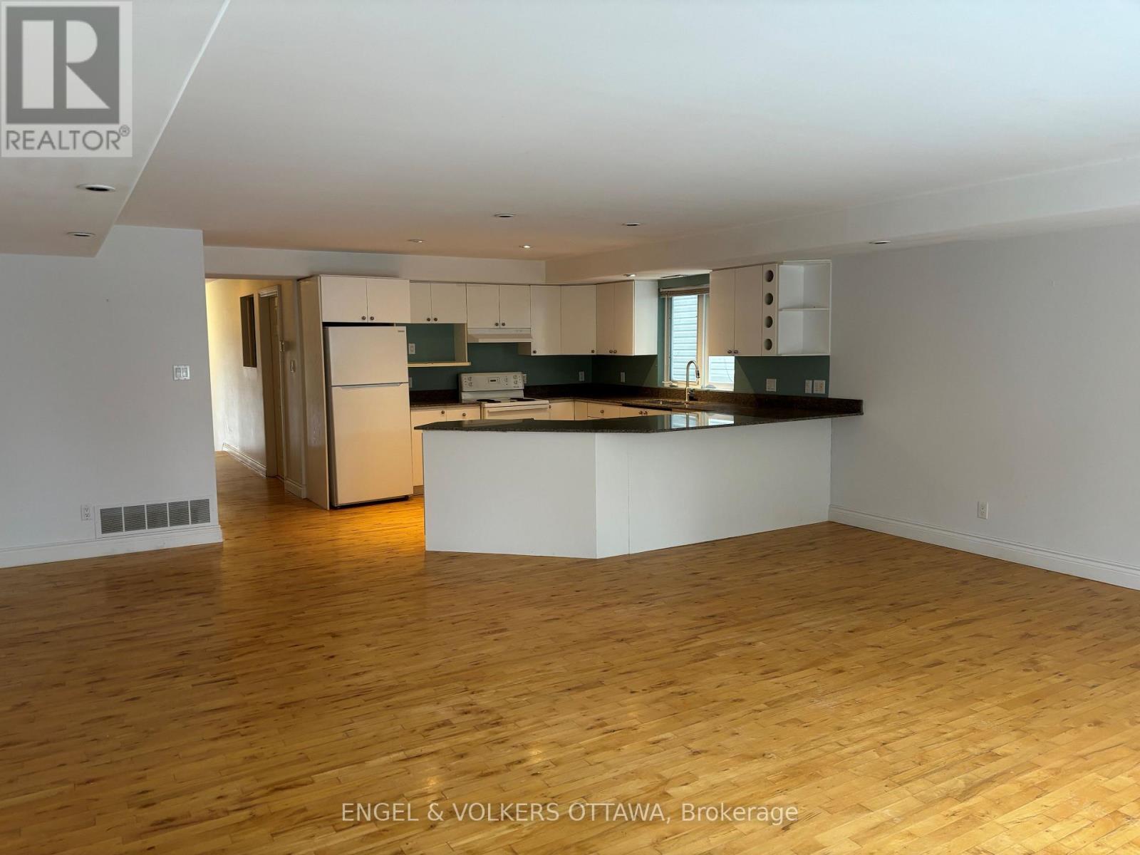 A - 306 Presland Road, Ottawa, Ontario  K1K 2B8 - Photo 6 - X12017667