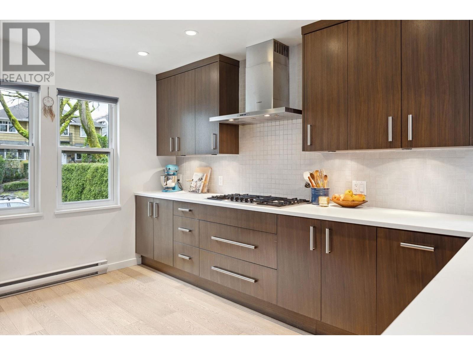 1829 W 13th Avenue, Vancouver, British Columbia  V6J 2H4 - Photo 14 - R2981493
