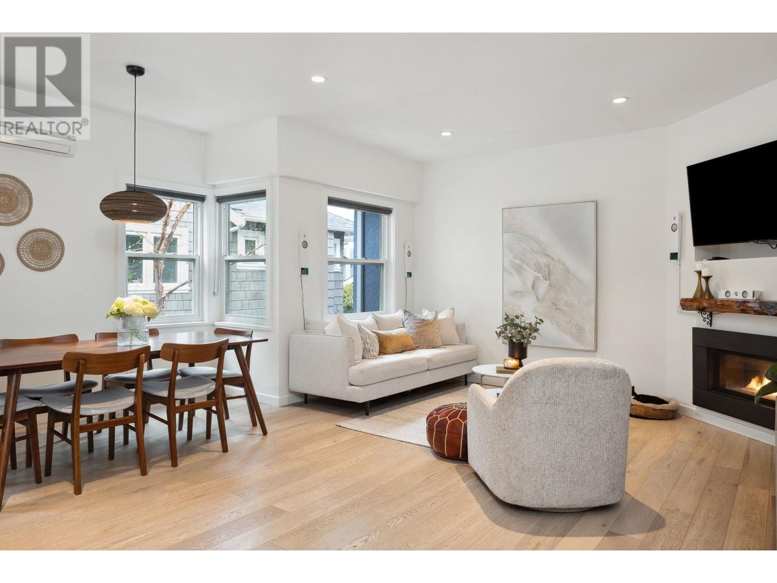 1829 W 13th Avenue, Vancouver, British Columbia  V6J 2H4 - Photo 3 - R2981493