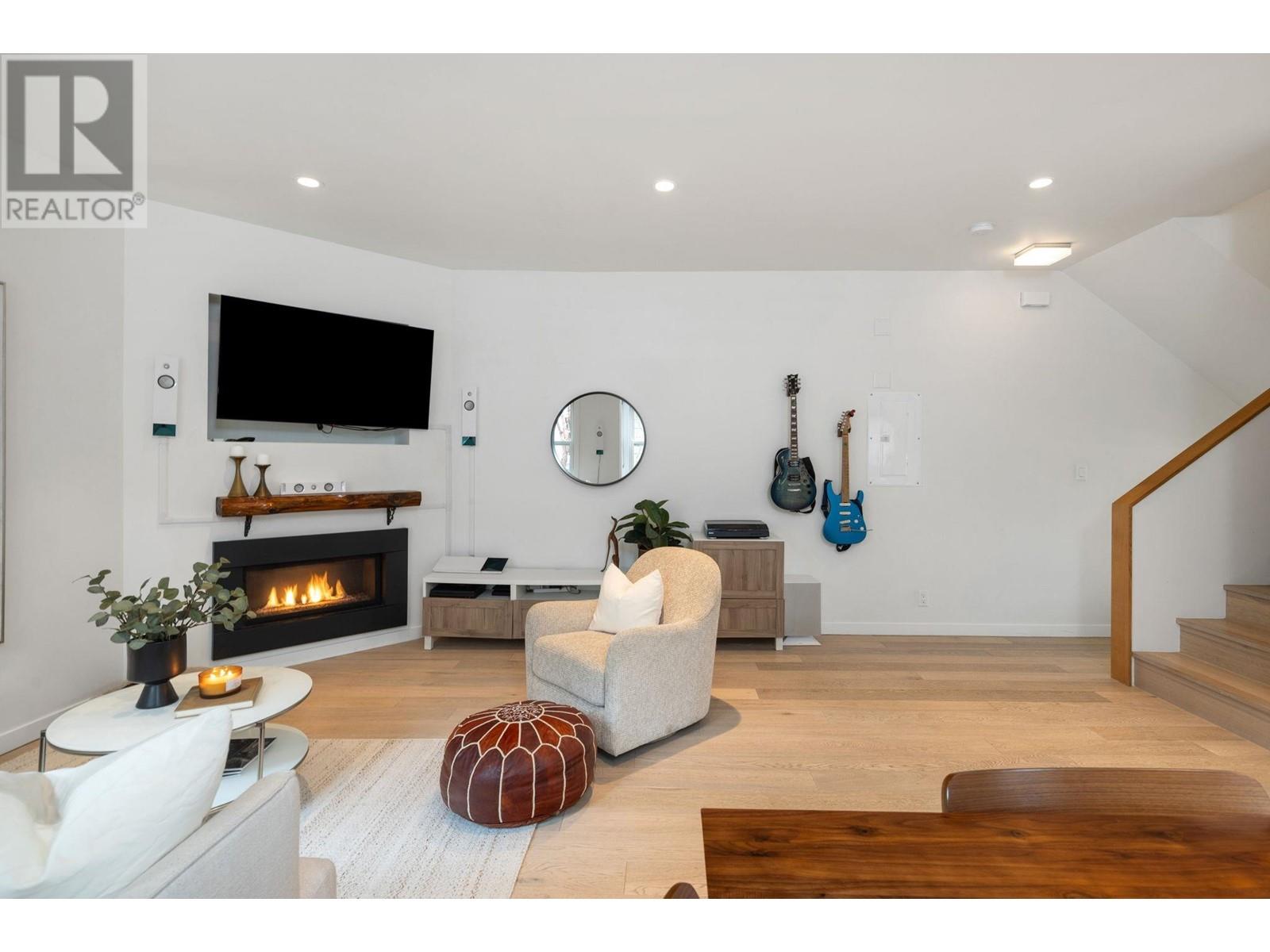 1829 W 13th Avenue, Vancouver, British Columbia  V6J 2H4 - Photo 7 - R2981493