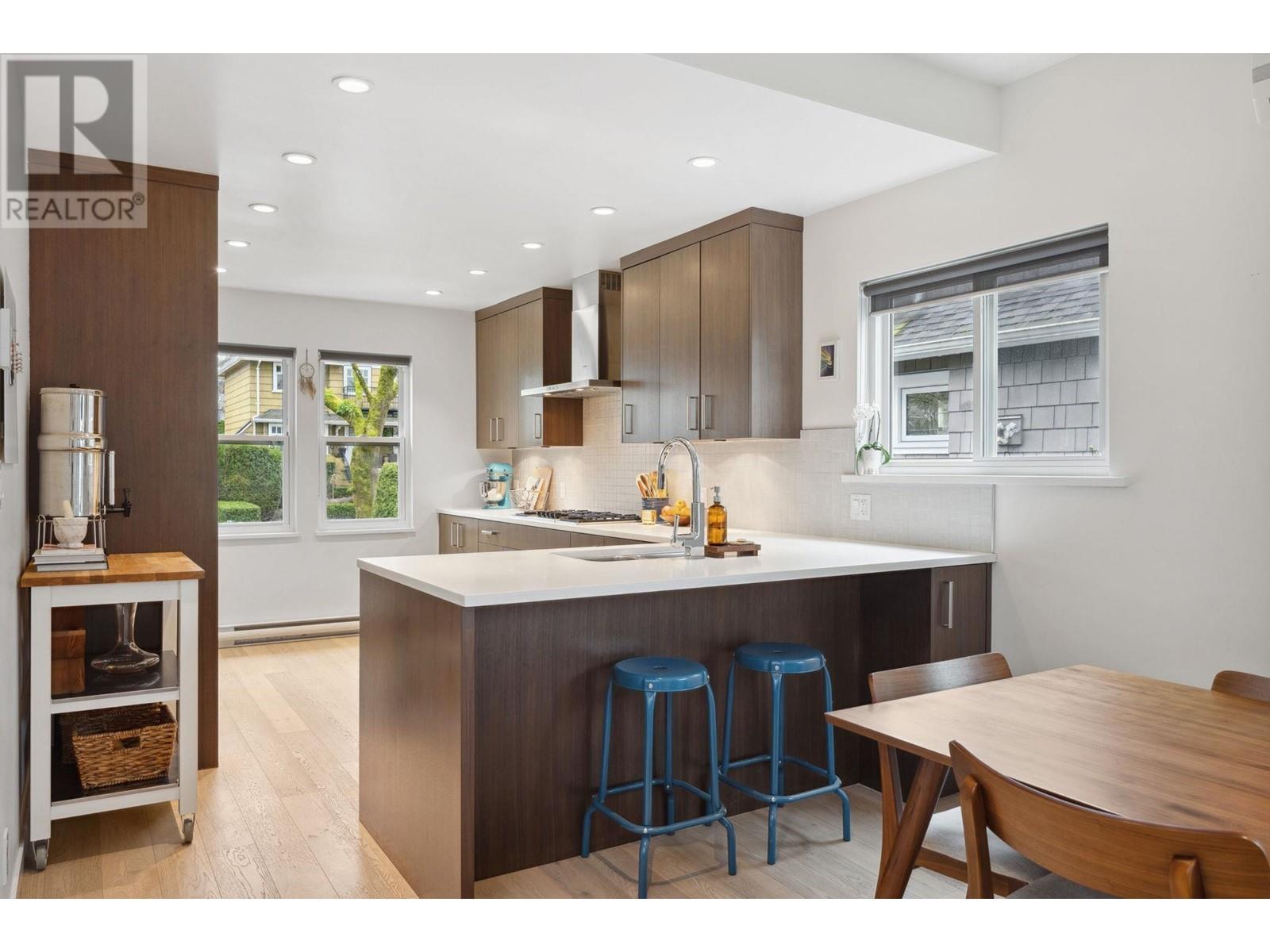 1829 W 13th Avenue, Vancouver, British Columbia  V6J 2H4 - Photo 12 - R2981493