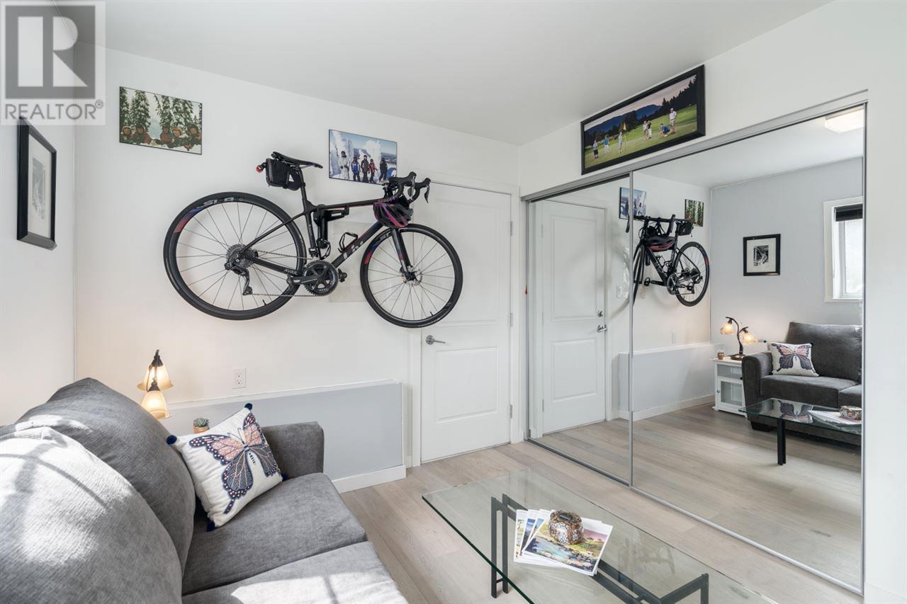 1829 W 13th Avenue, Vancouver, British Columbia  V6J 2H4 - Photo 30 - R2981493
