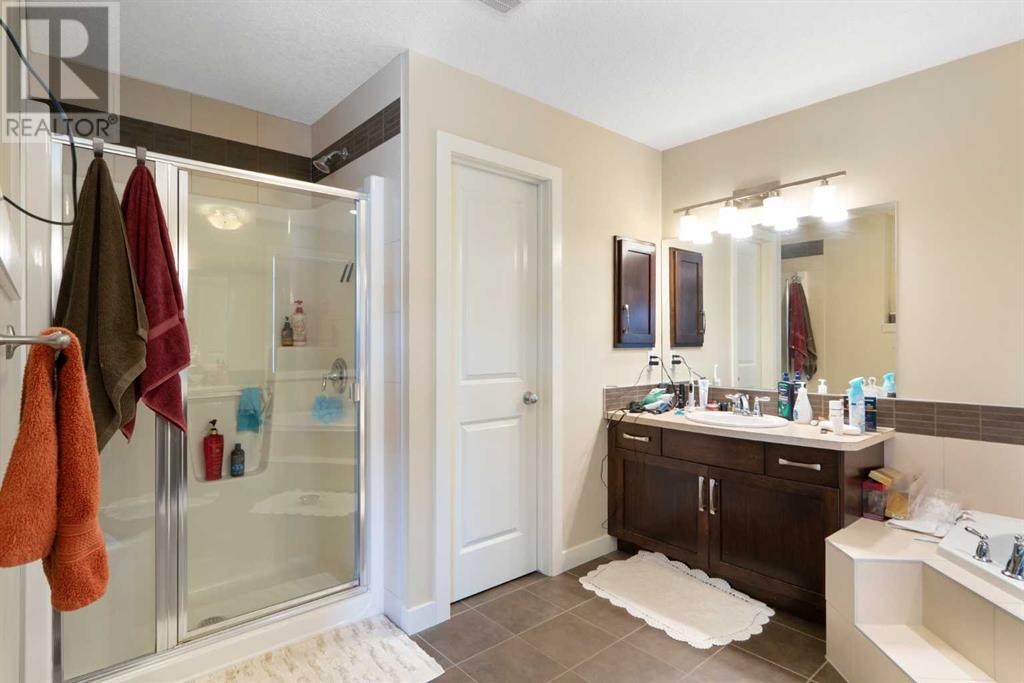 103 Westmount Green, Okotoks, Alberta  T1S 2L3 - Photo 32 - A2205068