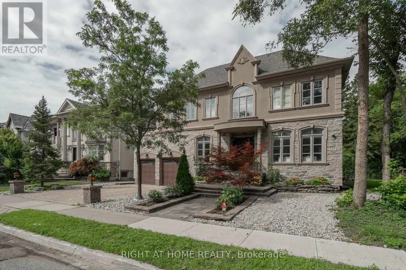 Property at 286 FERN AVENUE image 2