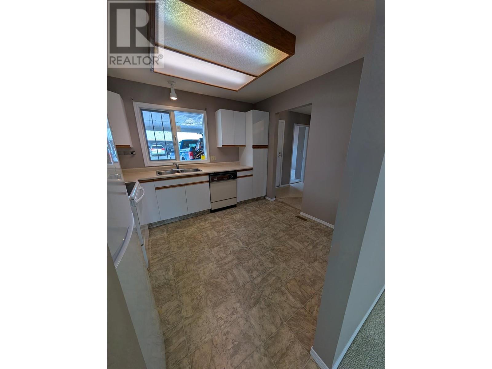 Property at 3900 27 Avenue Unit# 22 image 5