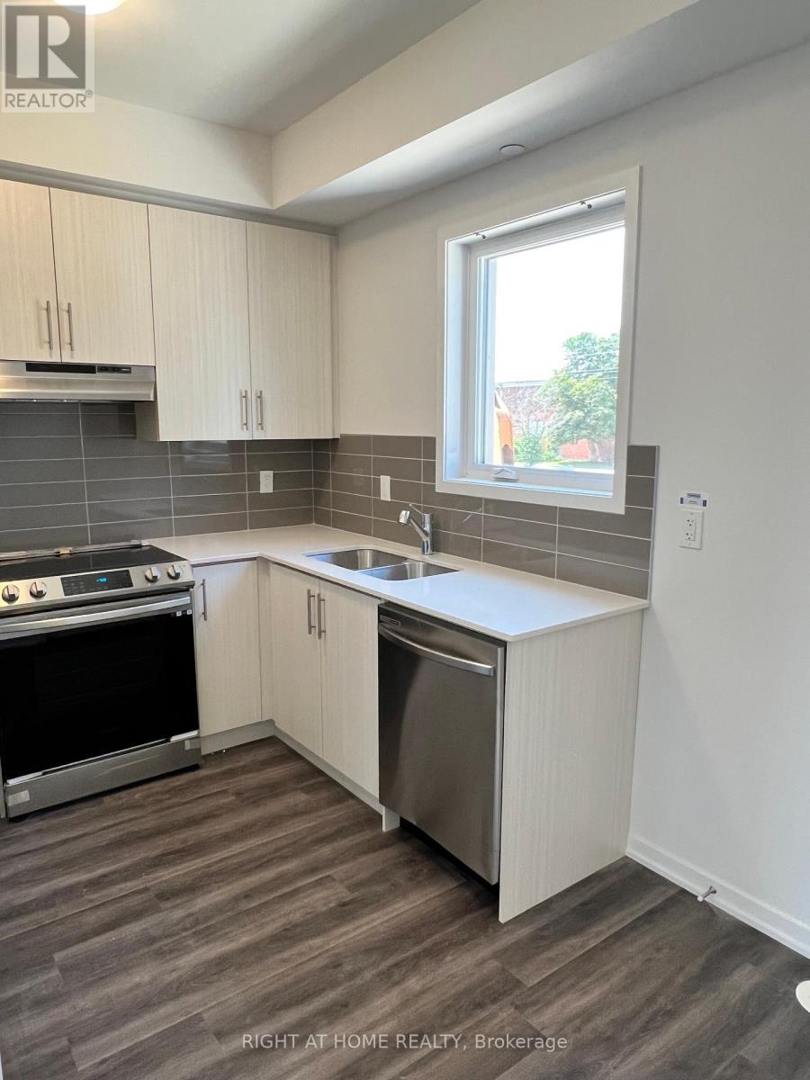 Property at 149 - 225 BIRMINGHAM STREET image 4