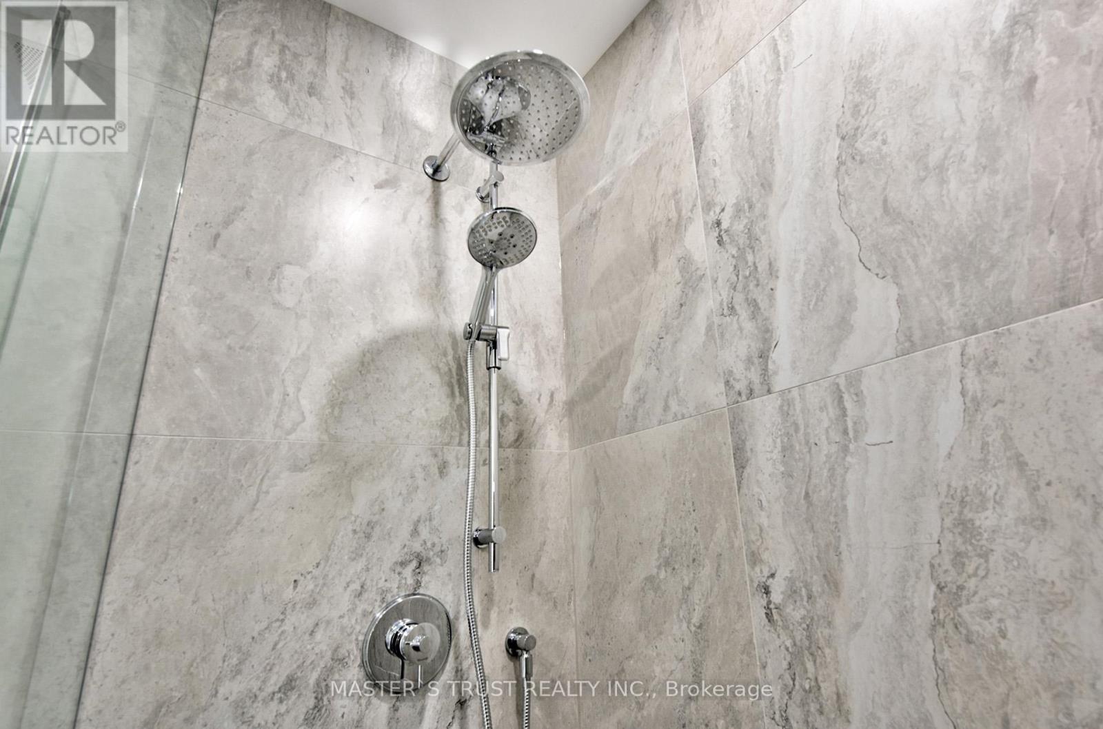 Unit 1 - 28 Florence Drive, Oakville, Ontario  L6K 1V6 - Photo 9 - W12041261