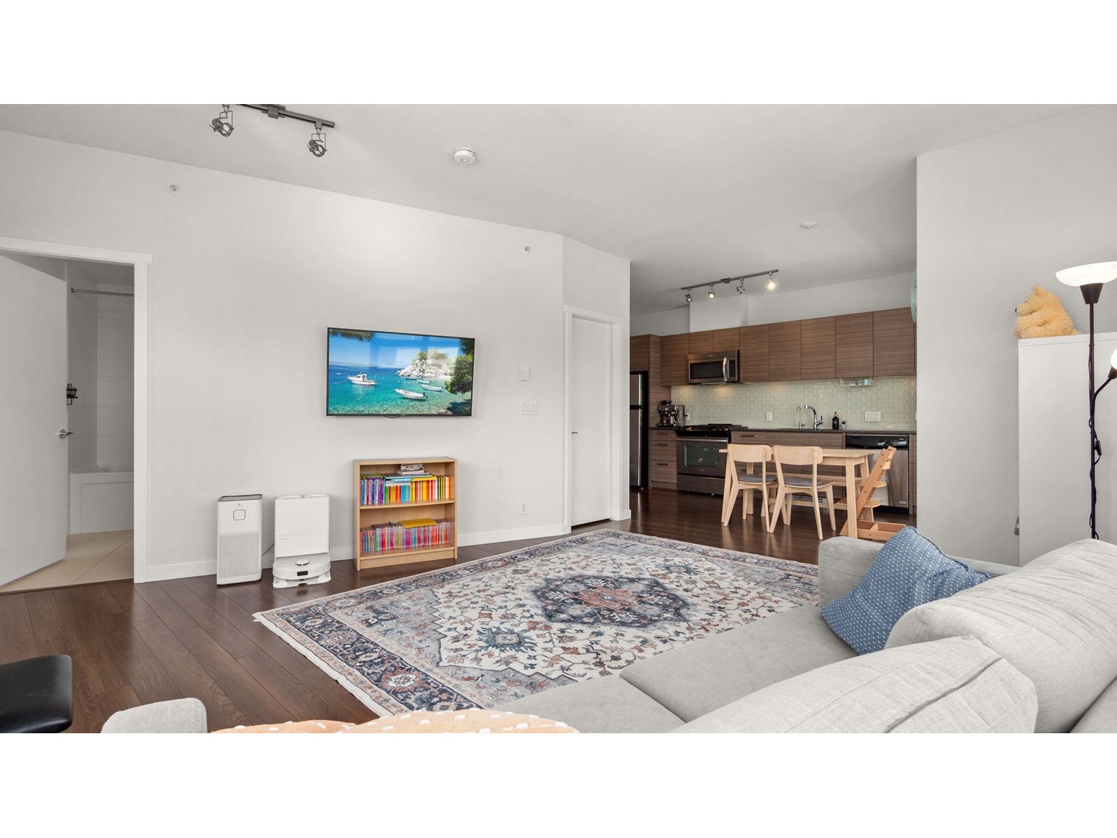 400 13228 Old Yale Road, Surrey, British Columbia  V3T 0K3 - Photo 6 - R2978239