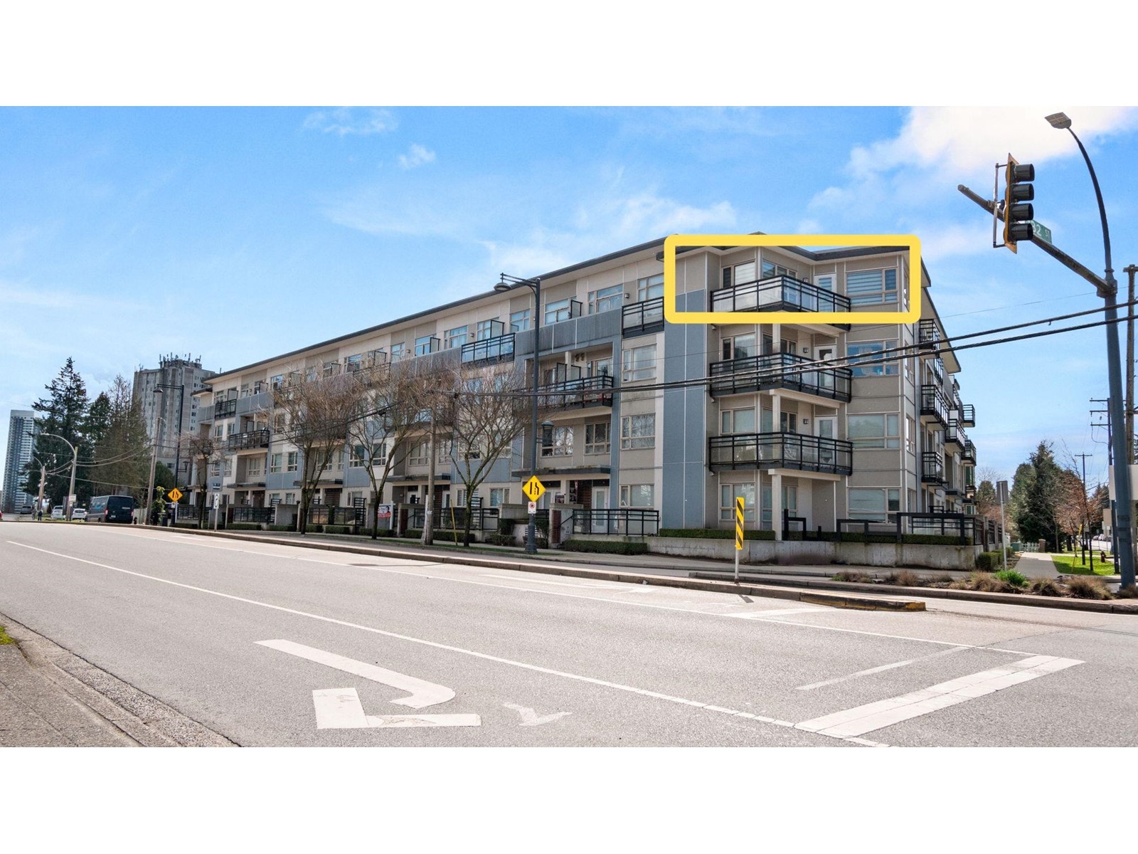 400 13228 OLD YALE ROAD, surrey, British Columbia