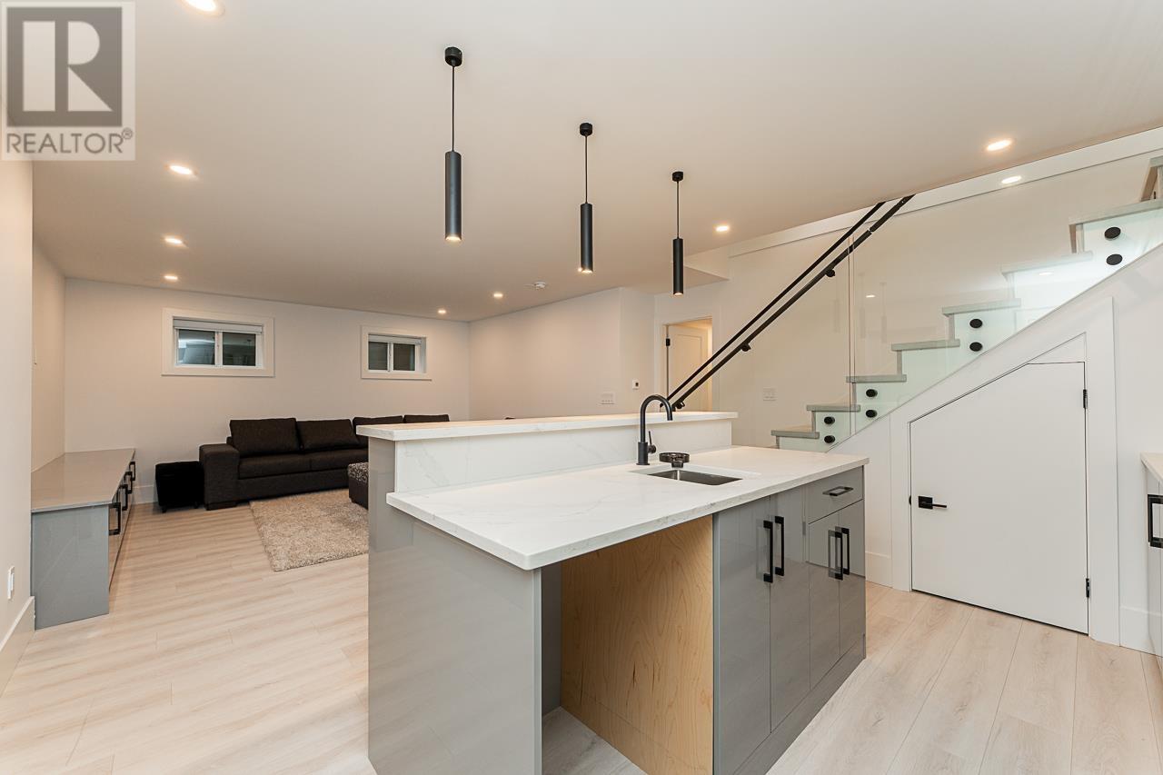 6807 Strathmore Avenue, Burnaby, British Columbia  V5E 3H8 - Photo 31 - R2982005