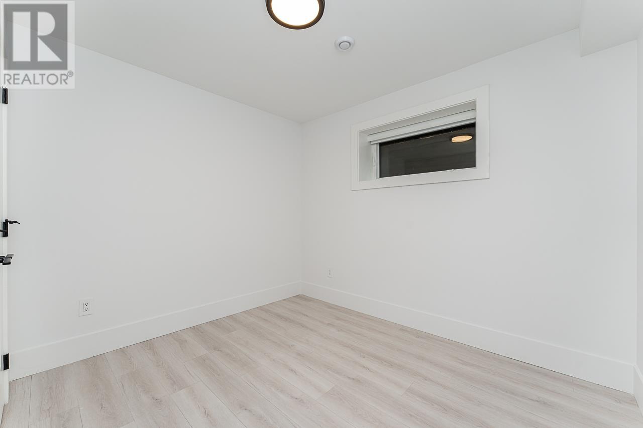 6807 Strathmore Avenue, Burnaby, British Columbia  V5E 3H8 - Photo 34 - R2982005
