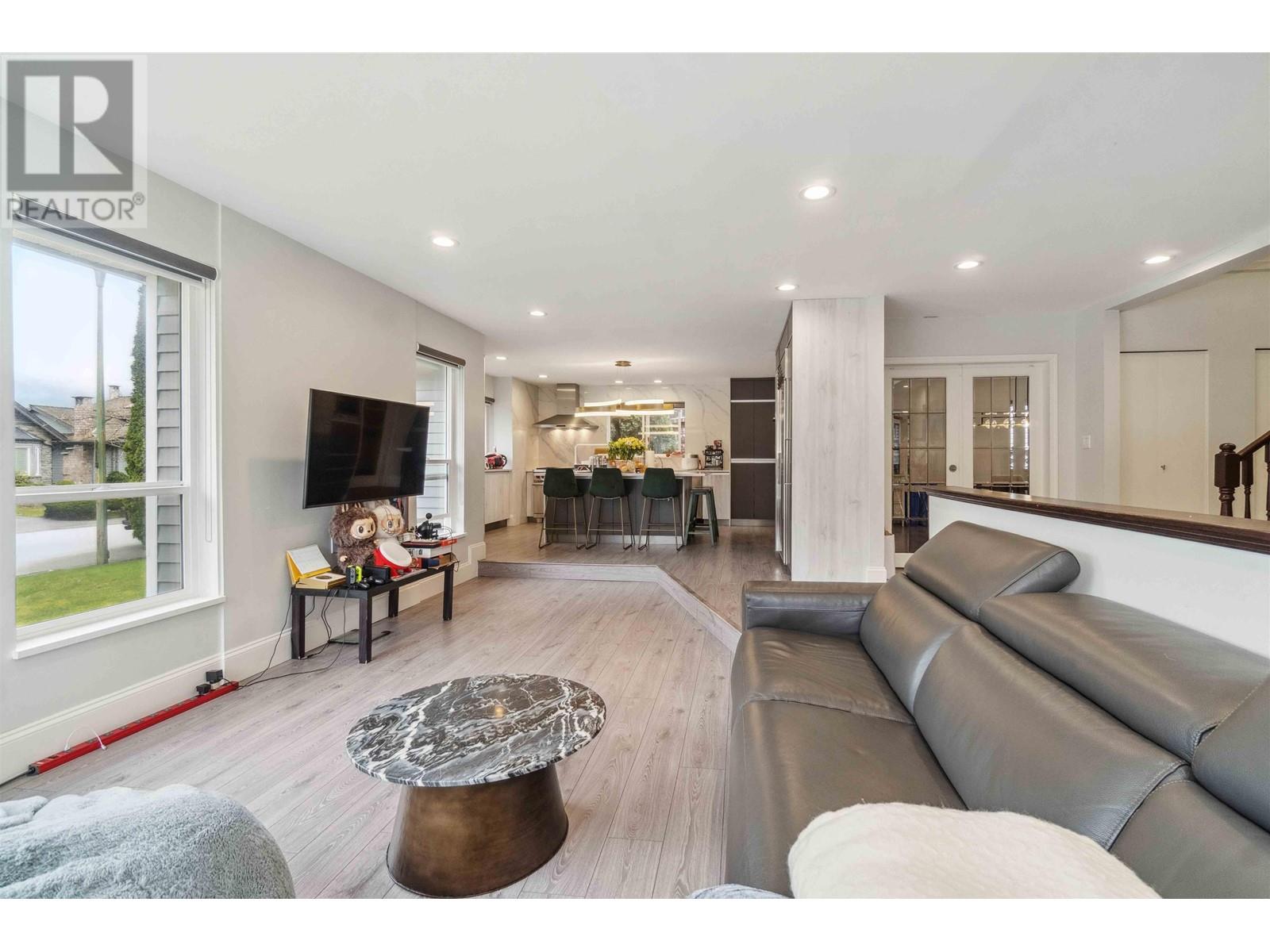 2627 Tempe Knoll Drive, North Vancouver, British Columbia  V7N 4J8 - Photo 8 - R2981947