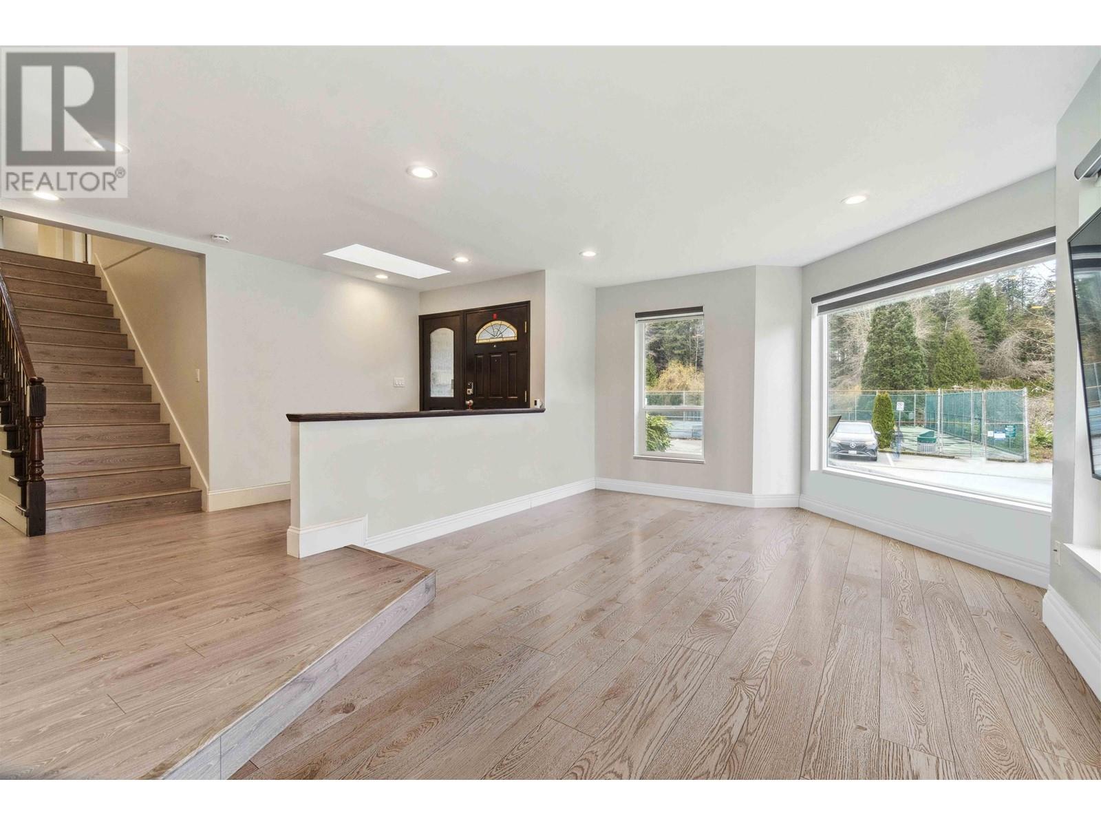 2627 Tempe Knoll Drive, North Vancouver, British Columbia  V7N 4J8 - Photo 6 - R2981947