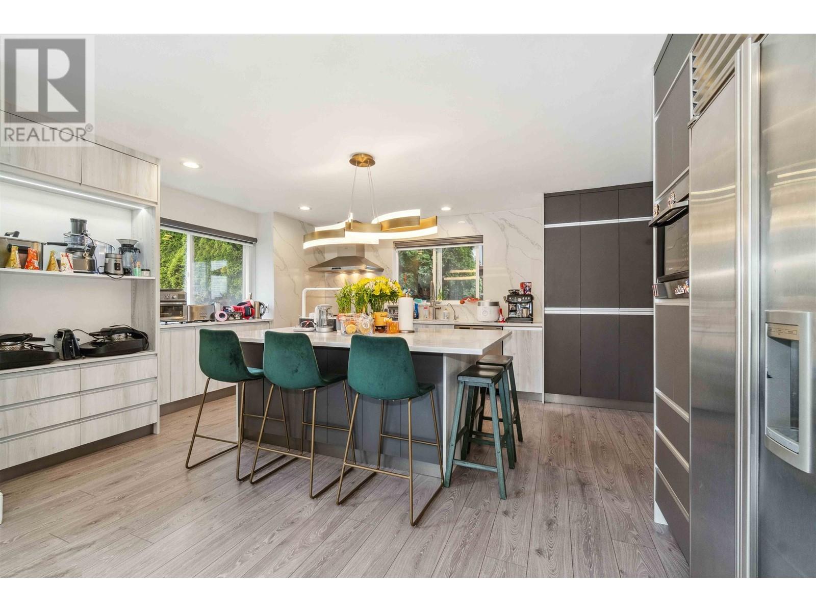 2627 Tempe Knoll Drive, North Vancouver, British Columbia  V7N 4J8 - Photo 9 - R2981947