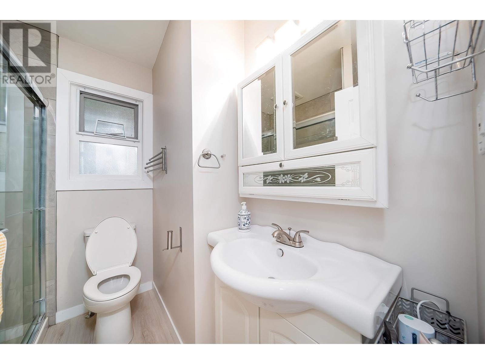 2615 Kitchener Avenue, Port Coquitlam, British Columbia  V3B 2B5 - Photo 13 - R2981975