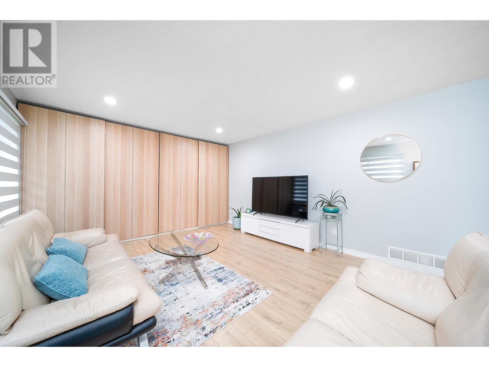 2615 Kitchener Avenue, Port Coquitlam, British Columbia  V3B 2B5 - Photo 12 - R2981975