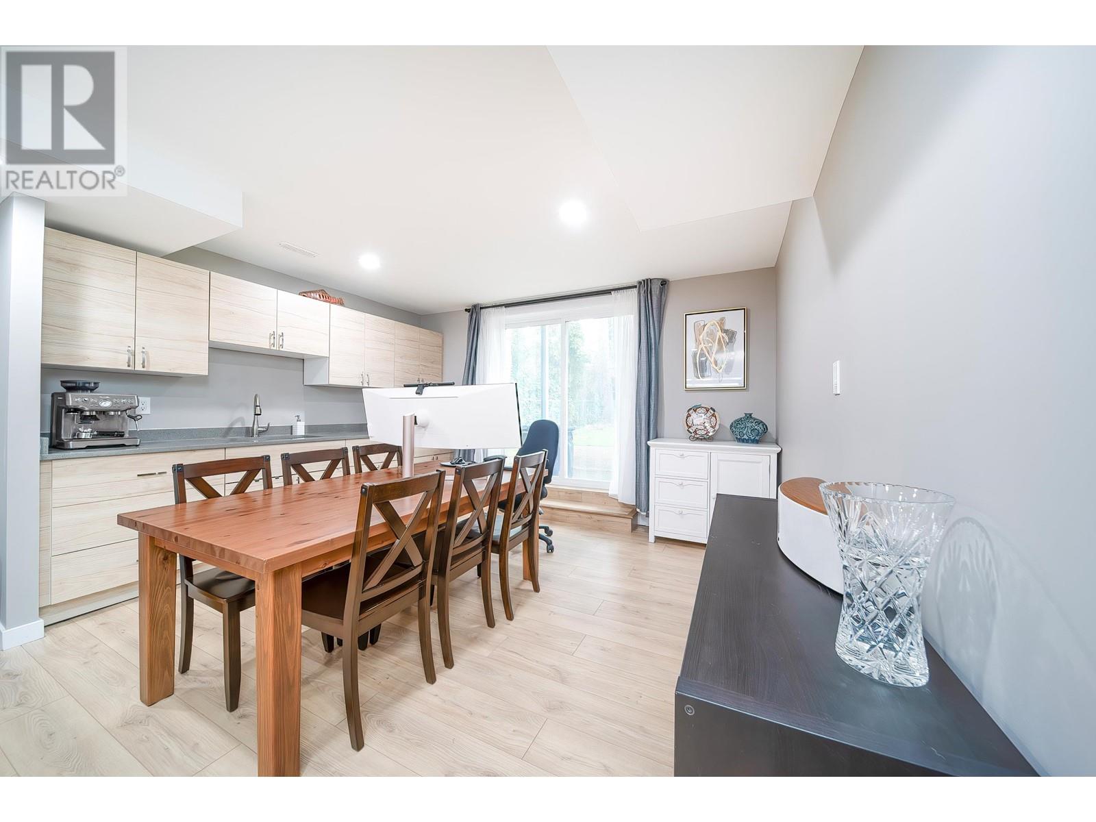 2615 Kitchener Avenue, Port Coquitlam, British Columbia  V3B 2B5 - Photo 26 - R2981975