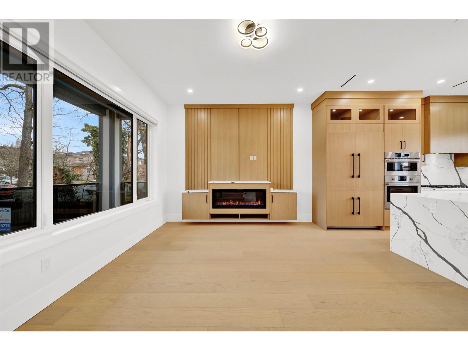 6157 Arlington Street, Vancouver, British Columbia  V5S 3N4 - Photo 4 - R2981519