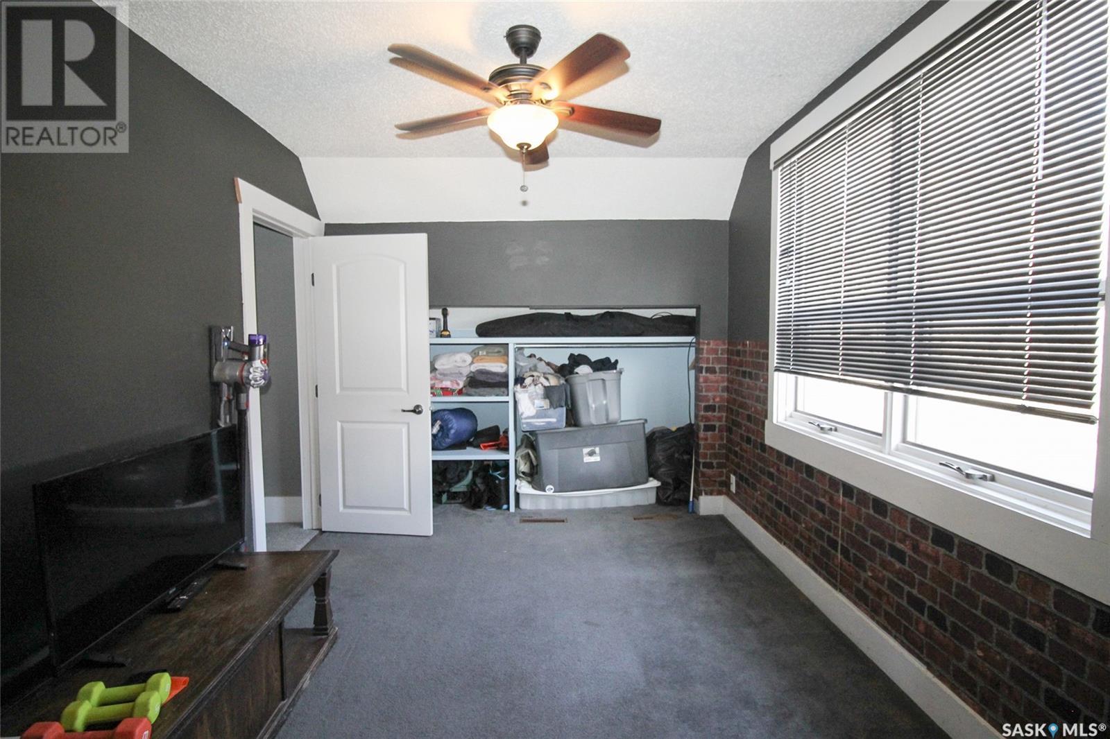 538 1st Street E, Shaunavon, Saskatchewan  S0N 2M0 - Photo 20 - SK988930